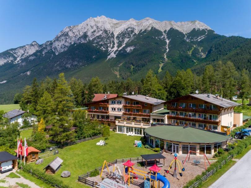 Kinderhotel Laerchenhof Obsteig Zewnętrze zdjęcie