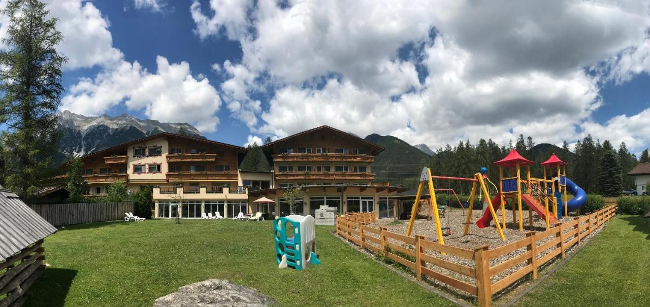 Kinderhotel Laerchenhof Obsteig Zewnętrze zdjęcie